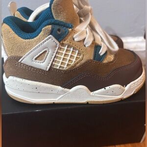 7c Jordan 4s